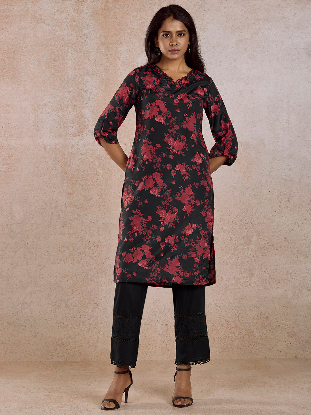Red &amp; Black Straight Kurta