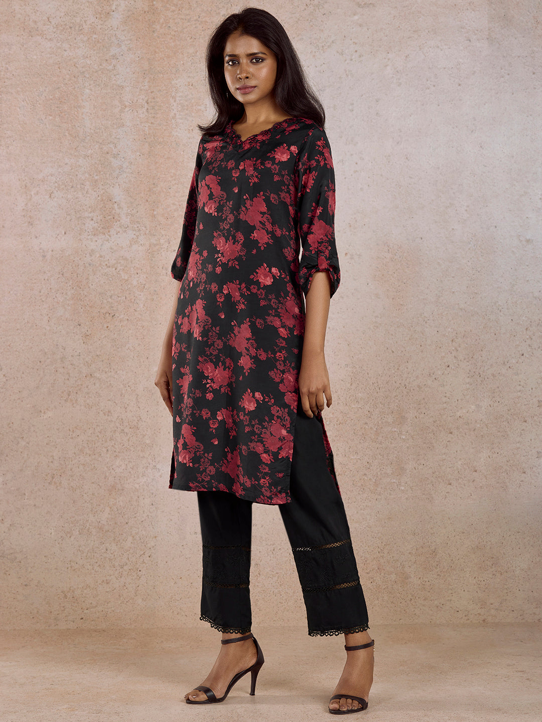 Red &amp; Black Straight Kurta