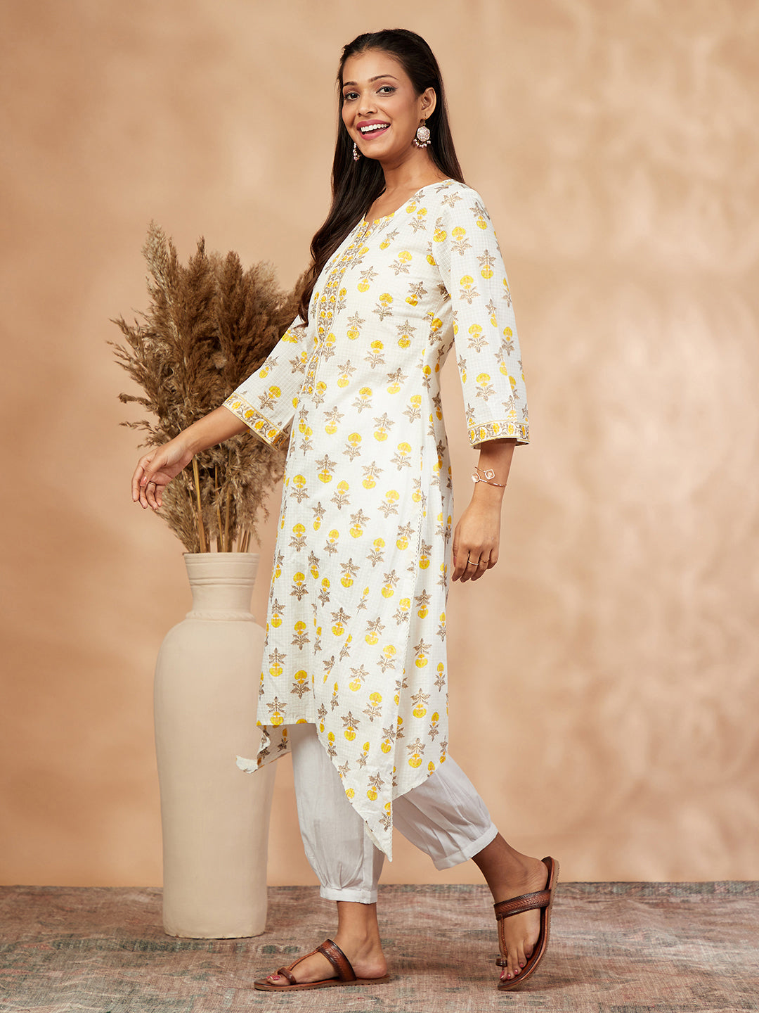 Yellow Floral Print Straight Kurta