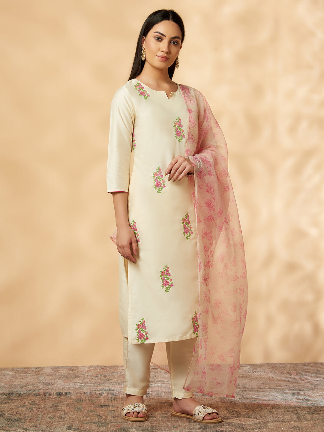 Floral Off-White Solid Straight Kurta Set