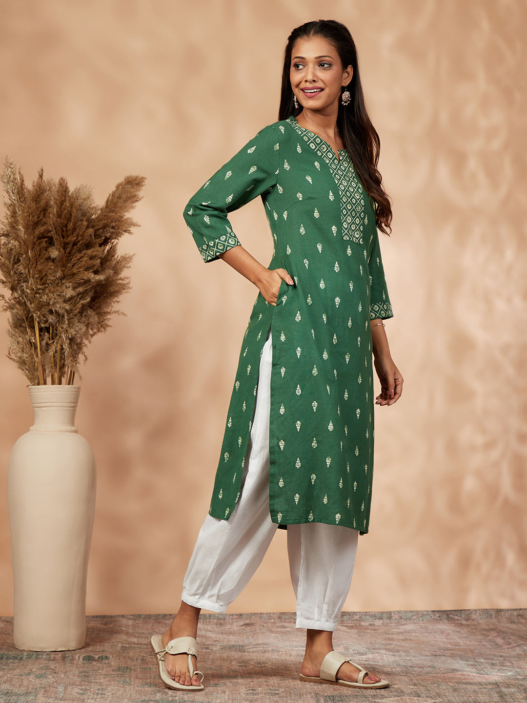 Green Printed Cotton Straight Kurta