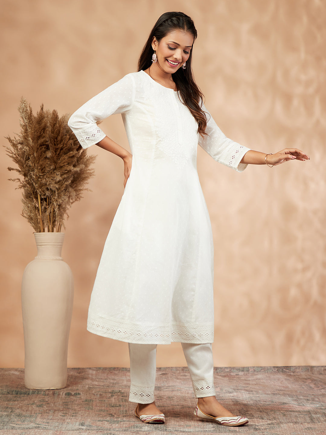 Embellished White Straight Kurta