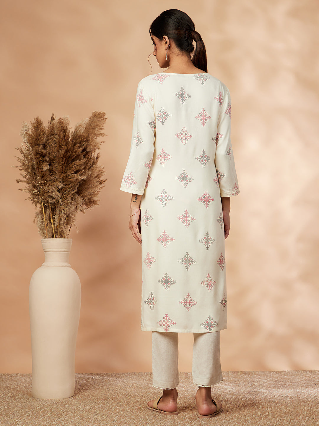 Off-White Printed Rayon Straight Kurta