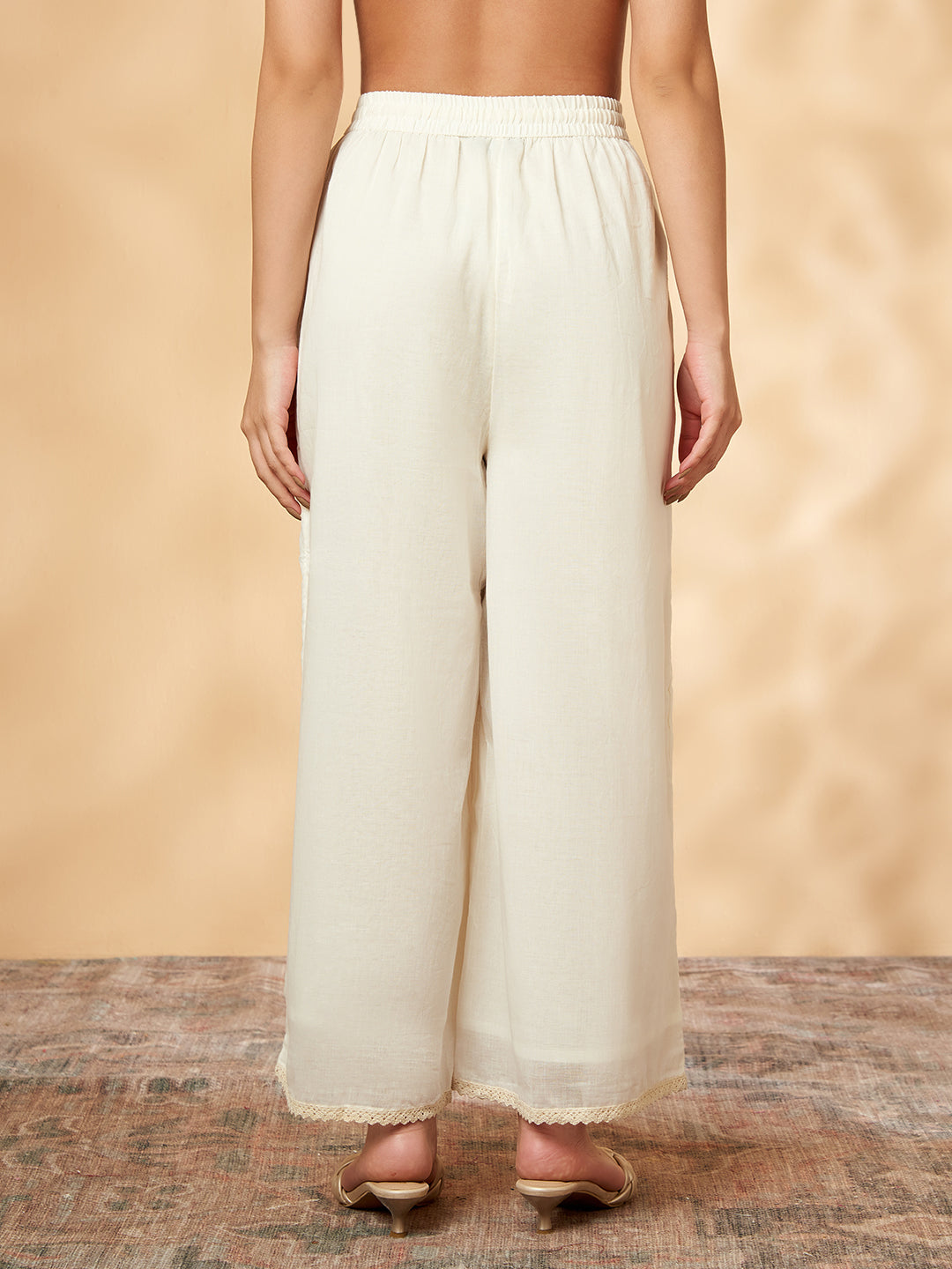 Off-White Wide Leg Pant