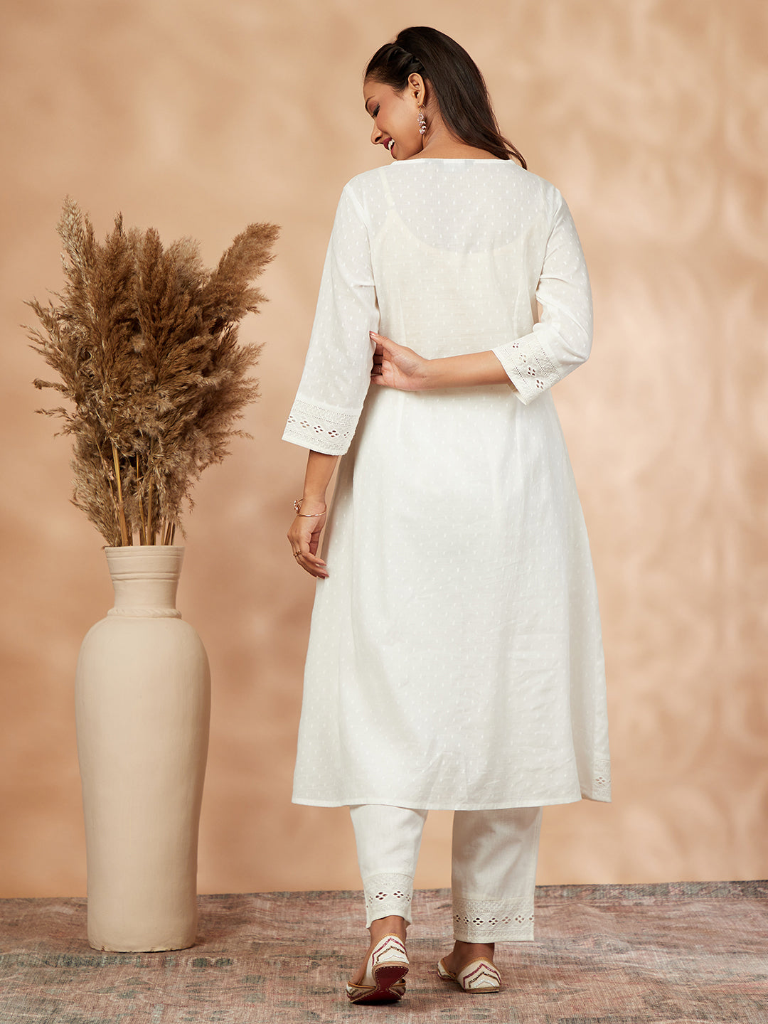 Embellished White Straight Kurta