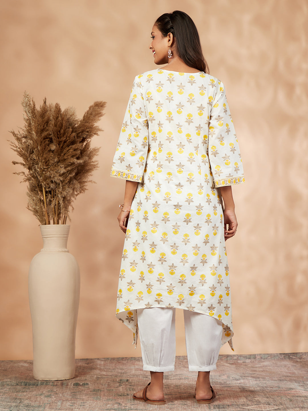 Yellow Floral Print Straight Kurta