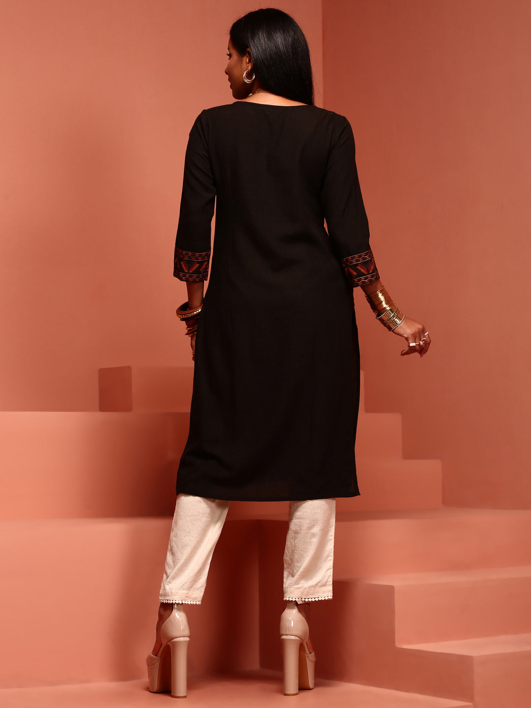 Black Embroidered Straight Kurta