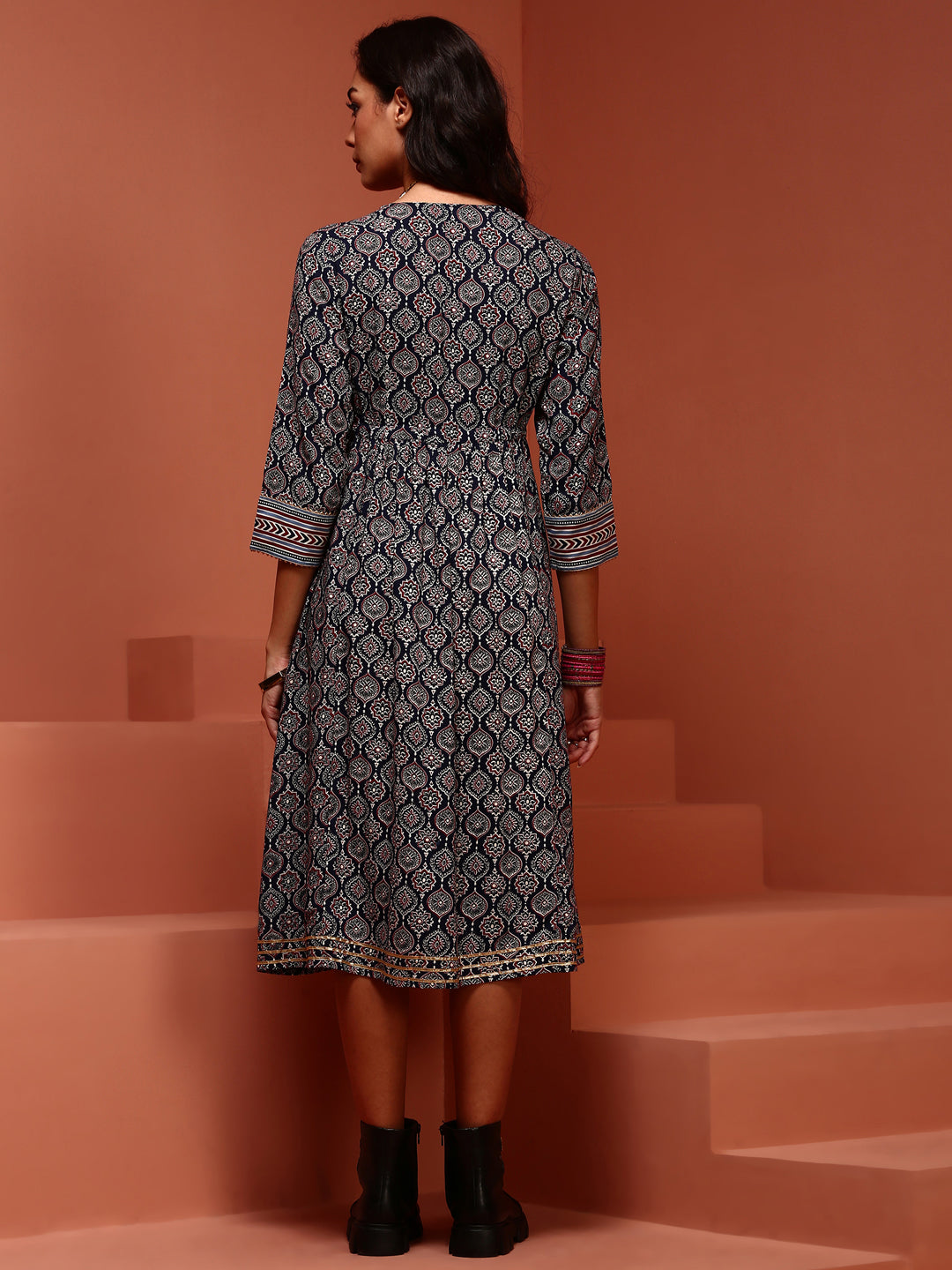 Indigo Gathered Printed Kurta